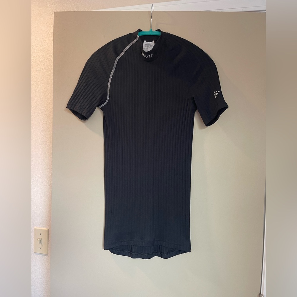 Craft Shirt Mens Black Base Layer Thermal Ribbed Running Mock Neck. Large